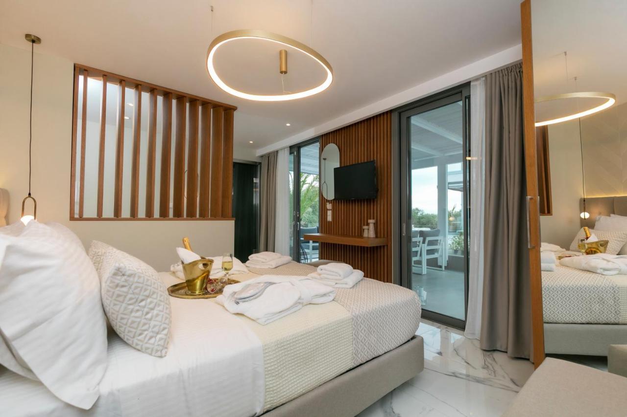 Pachis Escape Suites 外观 照片