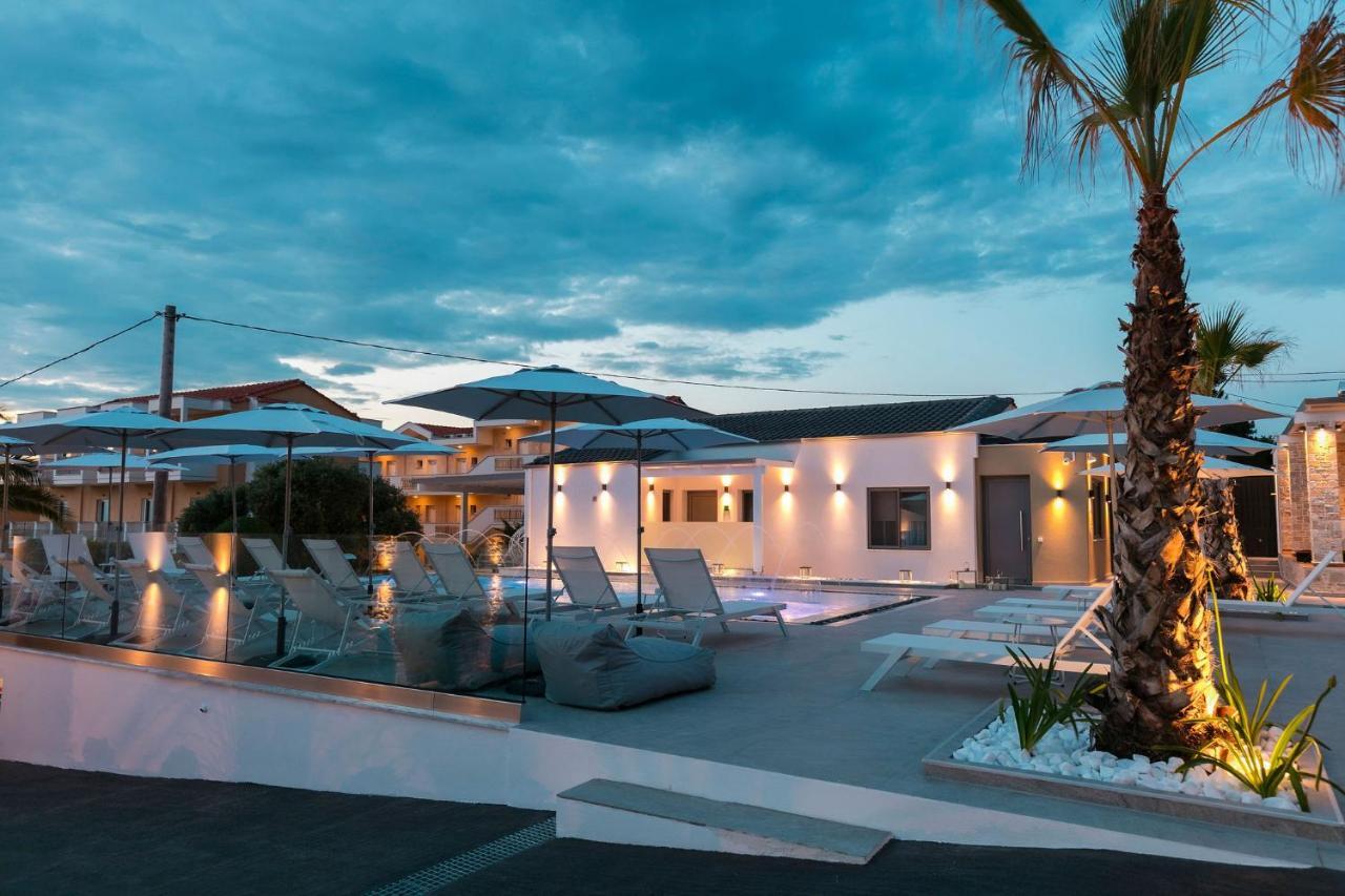 Pachis Escape Suites 外观 照片